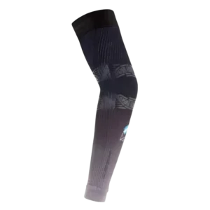 Manchon de compression Floky No-Strain de soutien musculaire édition Augustin Tapia pour réduction des vibrations et amélioration de la récupération en vue de coté