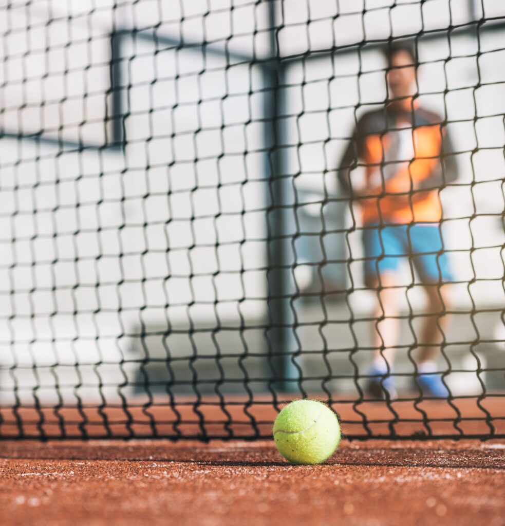 Eviter les erreurs de service au padel