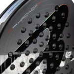 Raquette padel Bullpadel Hack 04 Hybrid 2026 l’équilibre parfait entre puissance et maniabilité vue cadre