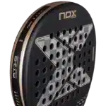 Raquette padel Nox AT10 Genius 18K Alum 2026 un modèle premium pour les amoureux du padel vue cadre
