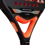 Raquette padel Nox Equation Hard Advanced 2026 pensée pour allier contrôle et puissance dans un même modèle vue manche