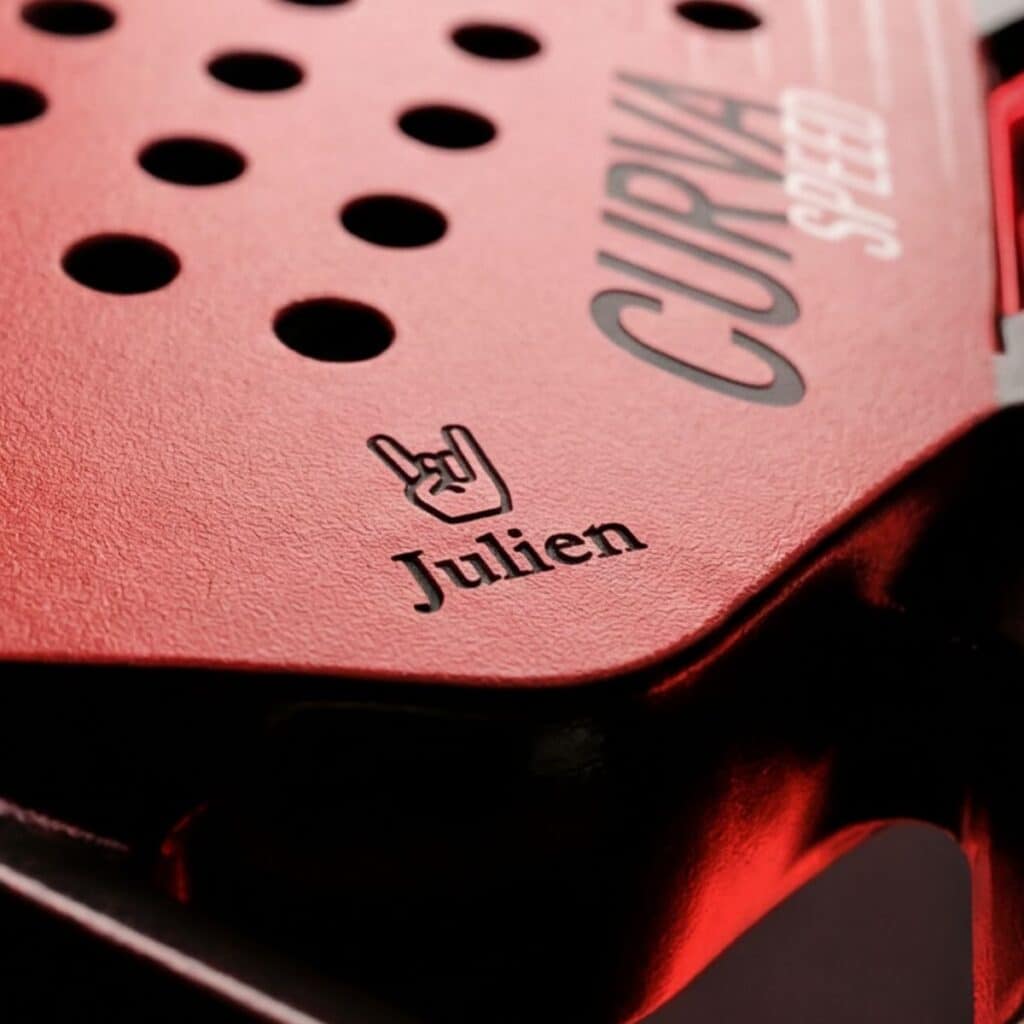 Raquette de padel à personnaliser avec un rendu net et durable