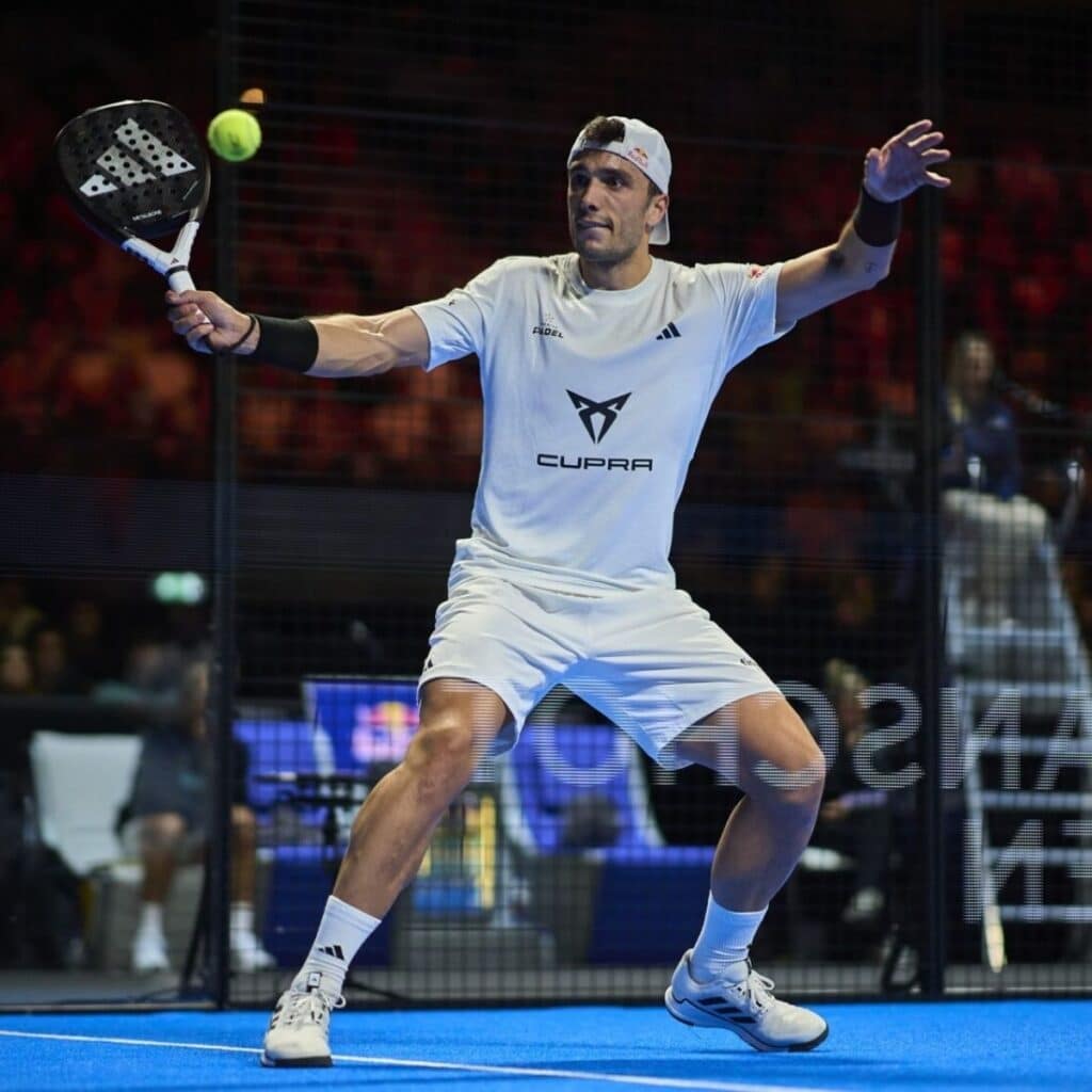 Alejandro Galán top joueur de padel mondial